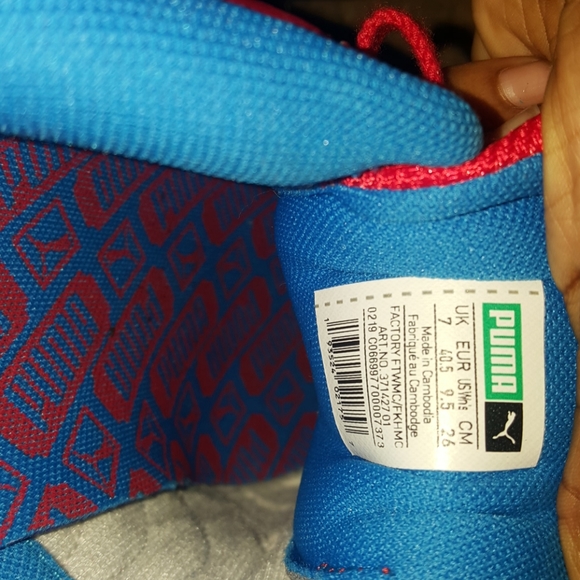 Shoes - Picture 2 of 3